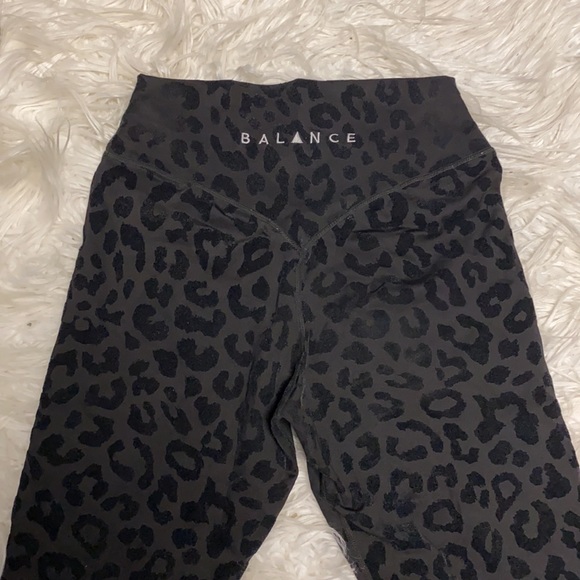 Balance Athletica Leggings - Picture 2 of 11